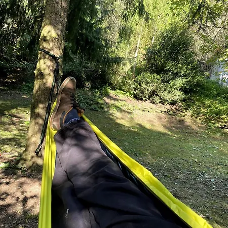 Hébergement de vacances Ruhiges Haeuschen Am Wald Mit Kamin, Terrasse
