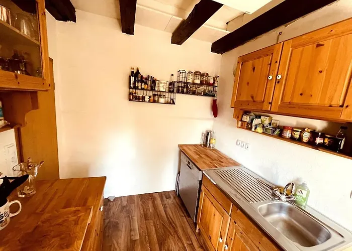 Ruhiges Haeuschen Am Wald Mit Kamin, Terrasse *