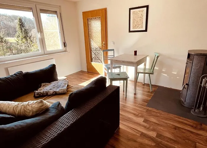 Ruhiges Haeuschen Am Wald Mit Kamin, Terrasse Tatil Evi *